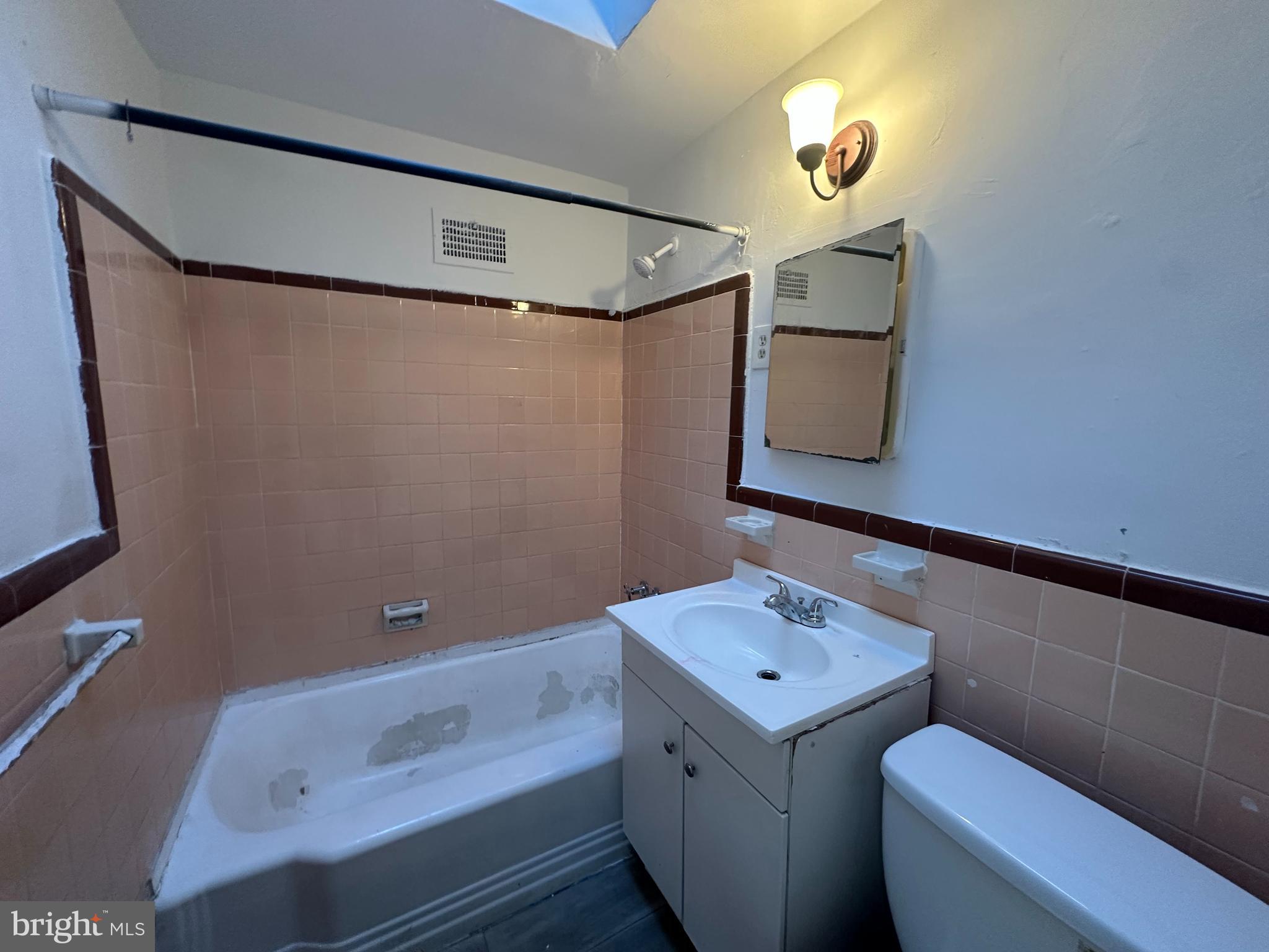 7035 Rutland Street Philadelphia, PA 19149 - Photo 16 of 24 Gallery Image 16