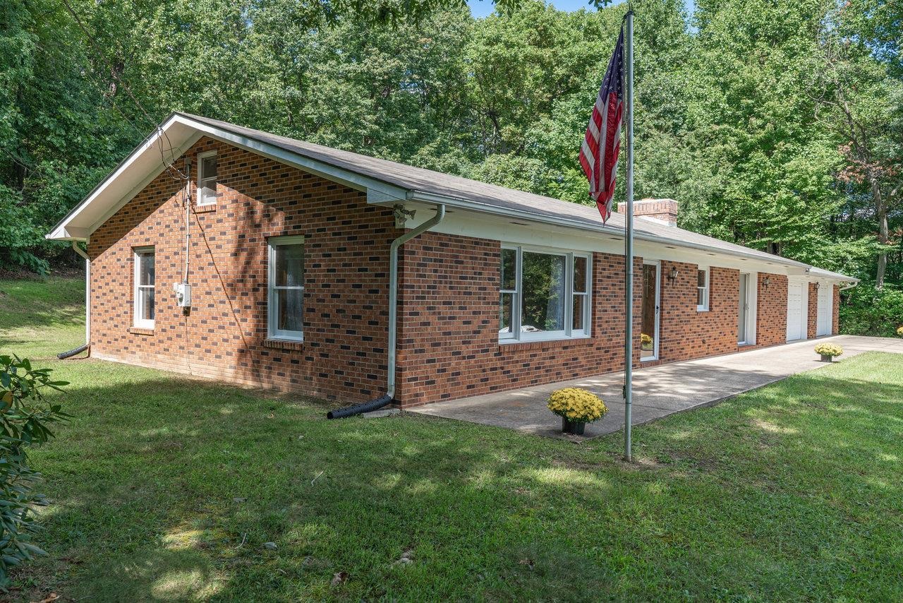 440 Mountain View Road Stanley, VA 22851 - Photo 17 of 29 Gallery Image 17