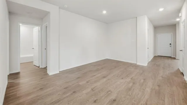 $302,990 | 3323 Spaulding Drive, Paris, TX 75460