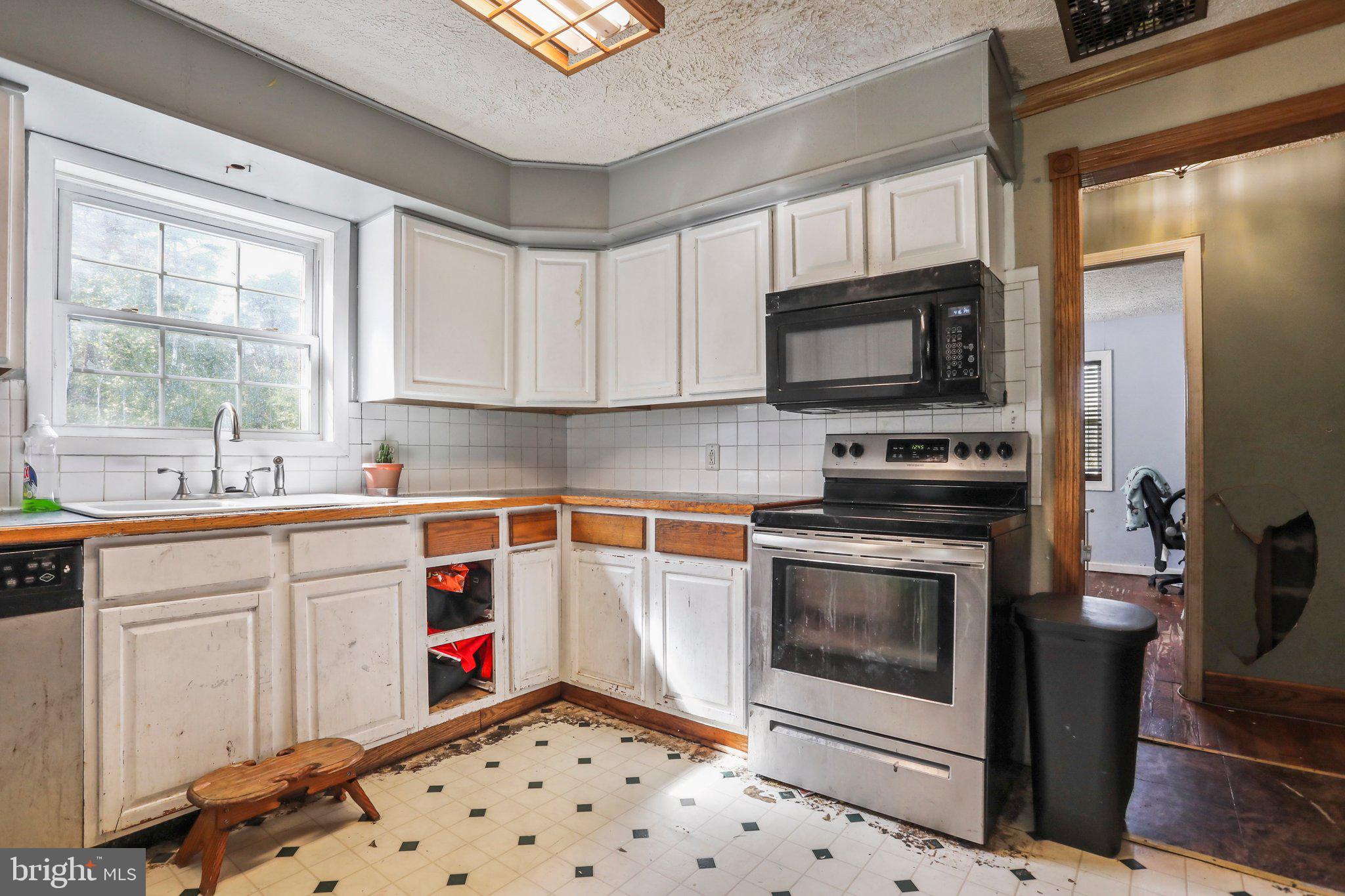 985 Dicks Hollow Road Winchester, VA 22603 - Photo 4 of 28 Gallery Image 4