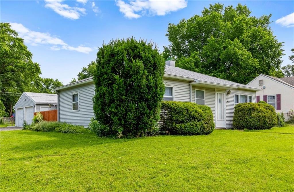 3618 Shawnee Drive Kansas City, KS 66106 - Photo 3 of 36