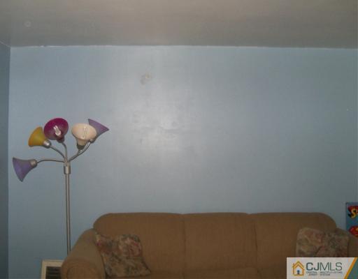 80 Highfield Road Colonia, NJ 07067 - Photo 11 of 13