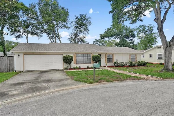 $385,000 | 9 Bridget Terrace, Ormond Beach, FL 32174