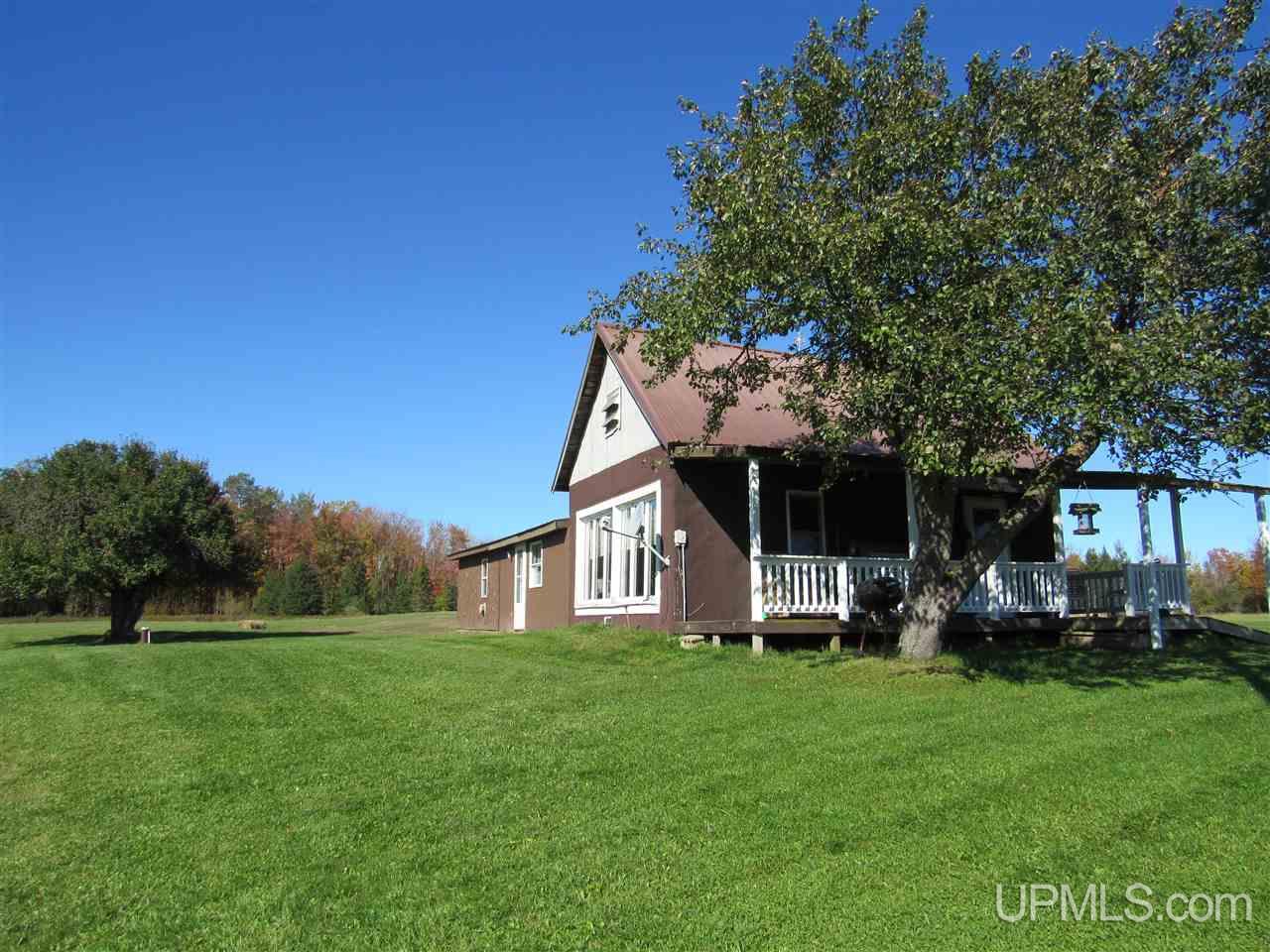 5226 Co Road Rock, MI 49880 - Photo 7 of 34