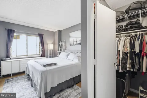 $295,000 | 24 Courthouse Square, Unit 306, Rockville, MD 20850