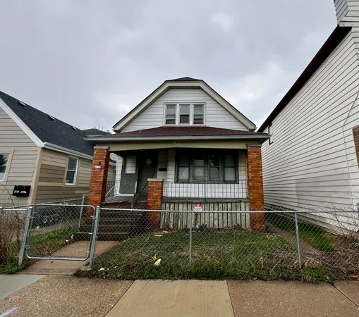 $135,000 | 2172 South 18th Street, Milwaukee, WI 53215