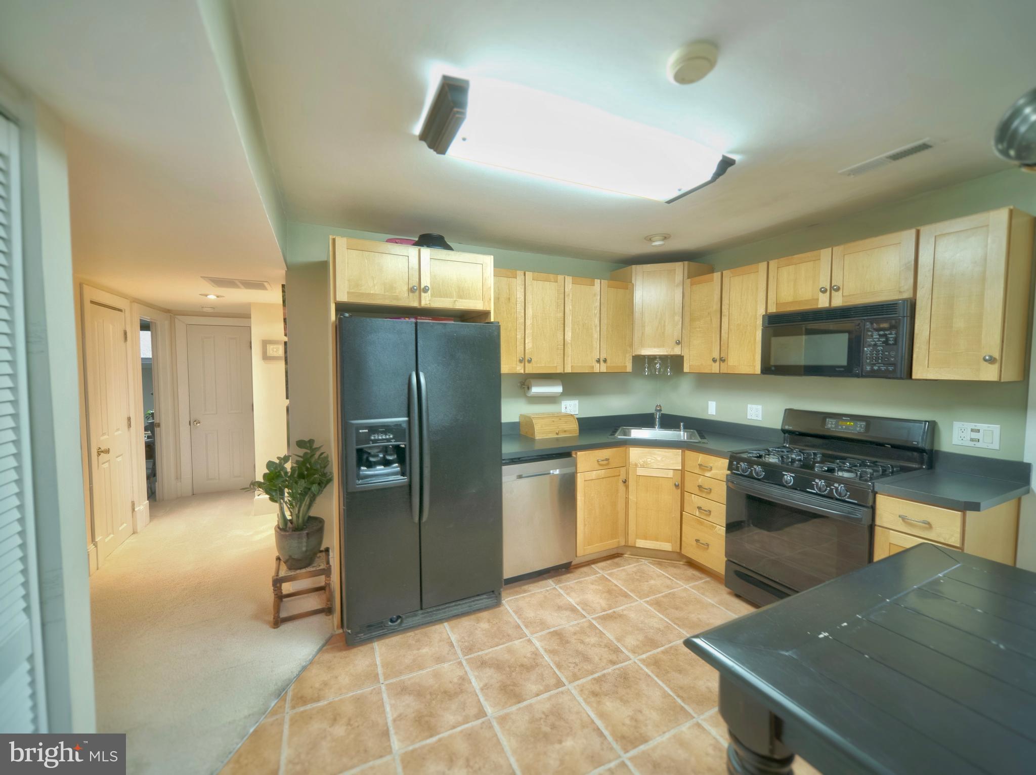 102 Beth Road Glen Burnie, MD 21060 - Photo 7 of 18