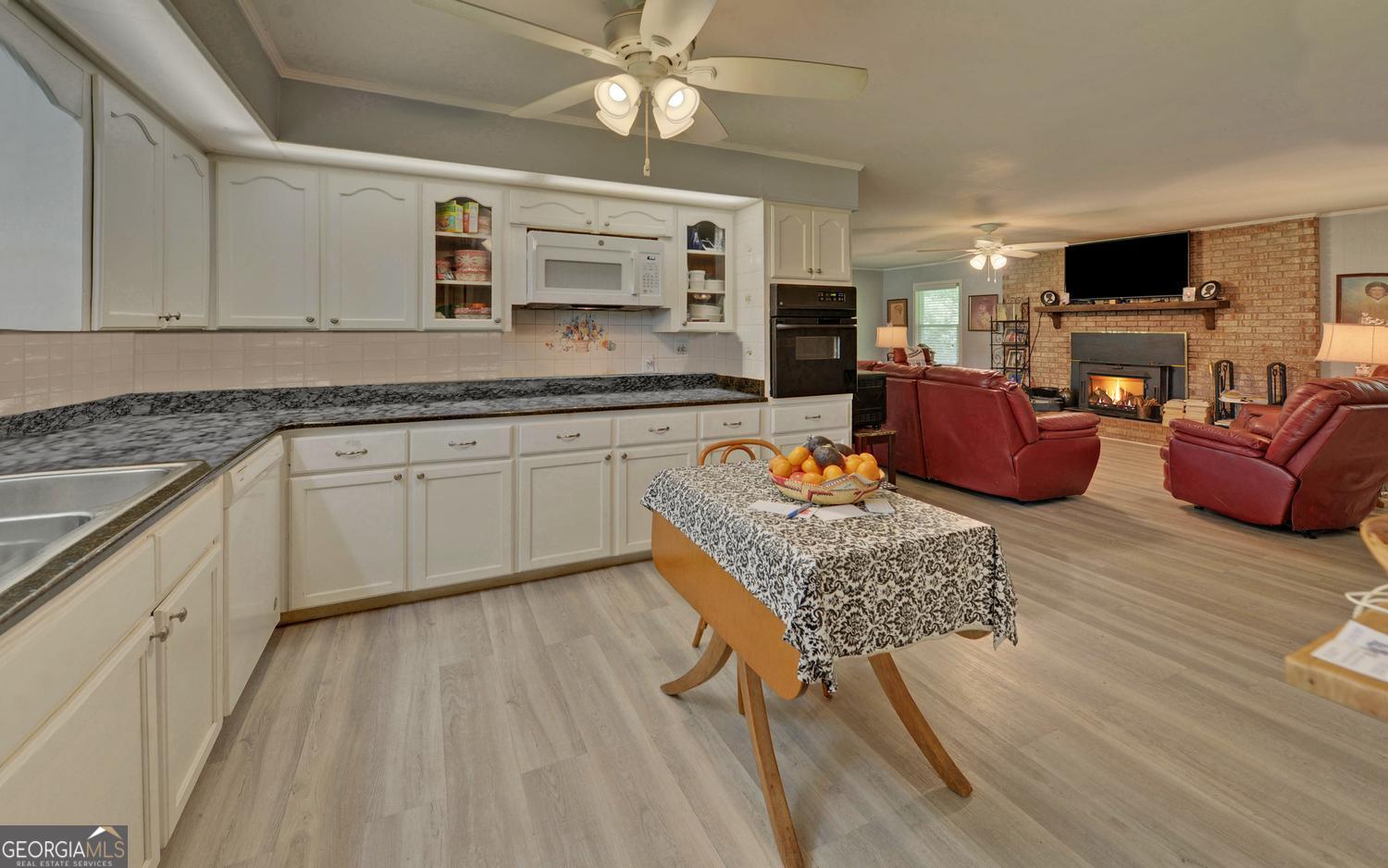 1398 Cleveland Mill Road Hartwell, GA 30643 - Photo 11 of 35 Gallery Image 11
