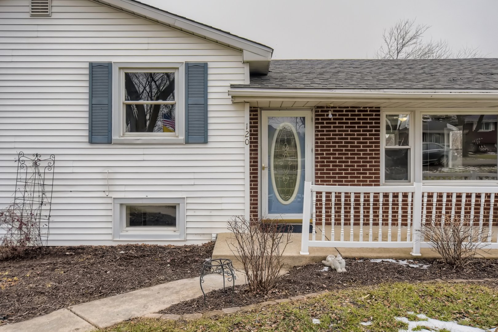120 Roberts Road New Lenox, IL 60451 - Photo 2 of 26