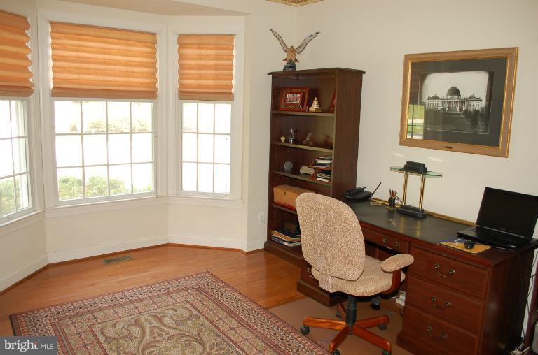 22 Riders Court Edgewater, MD 21037 - Photo 17 of 30 Professional Office