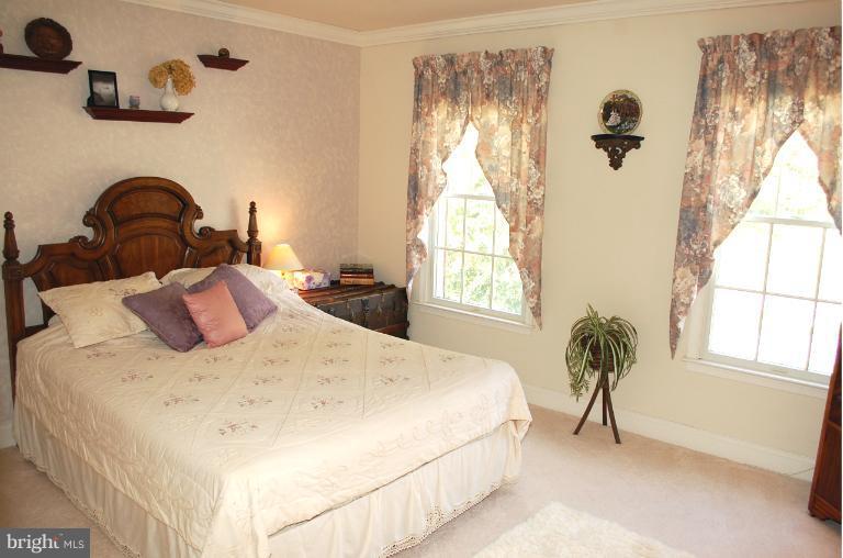 22 Riders Court Edgewater, MD 21037 - Photo 27 of 30 Guest Bedroom