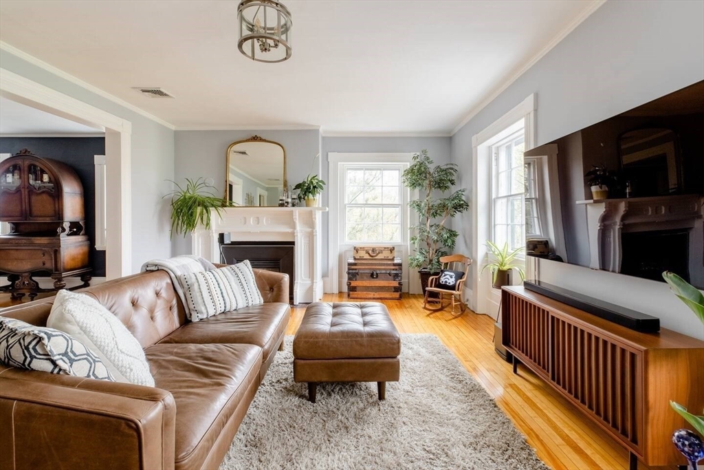 35 Washington Square, Unit 3 Salem, MA 01970 - Photo 2 of 28