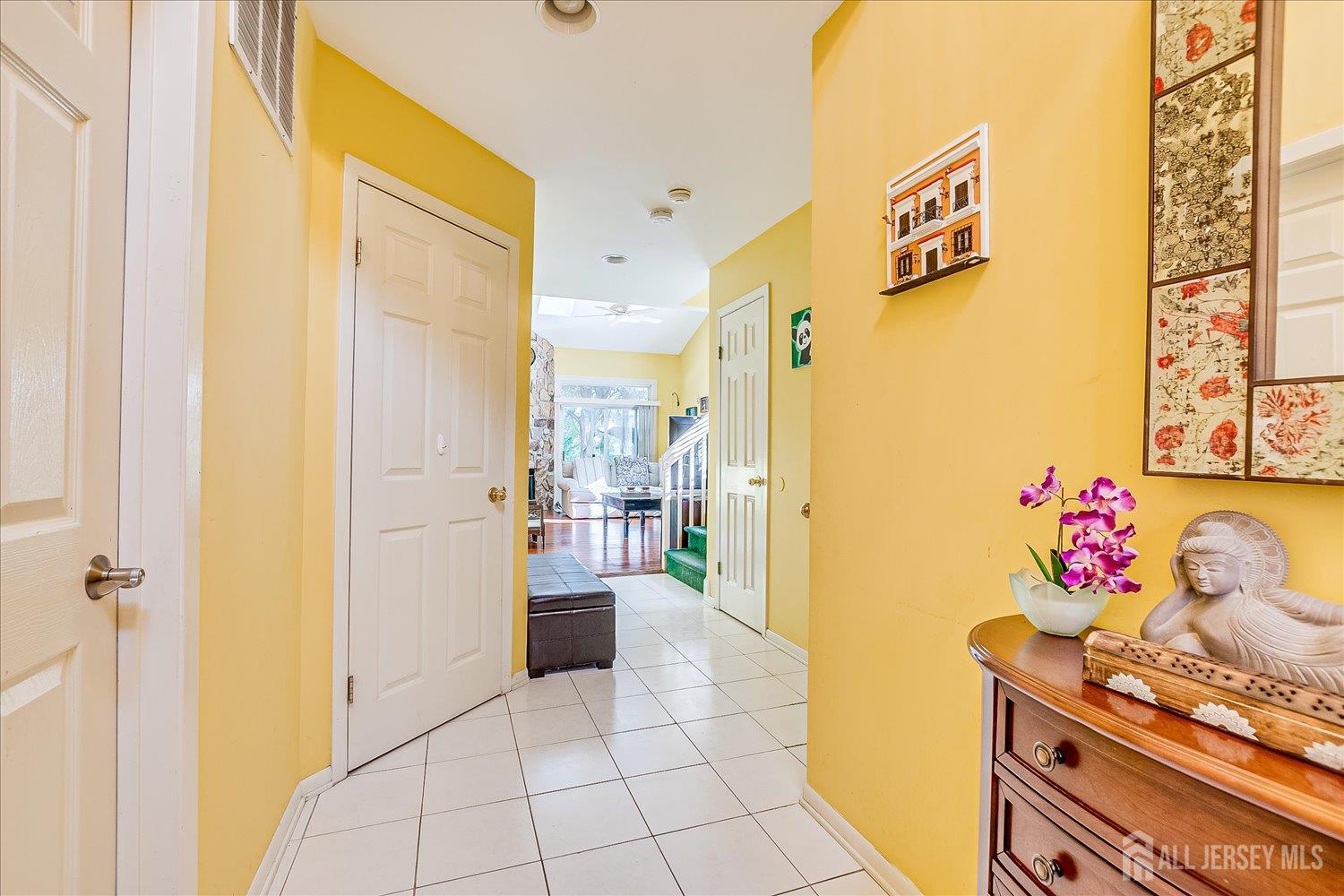 118 Coppertree Court Edison, NJ 08820 - Photo 13 of 58 a view of kitchen with furniture and a window