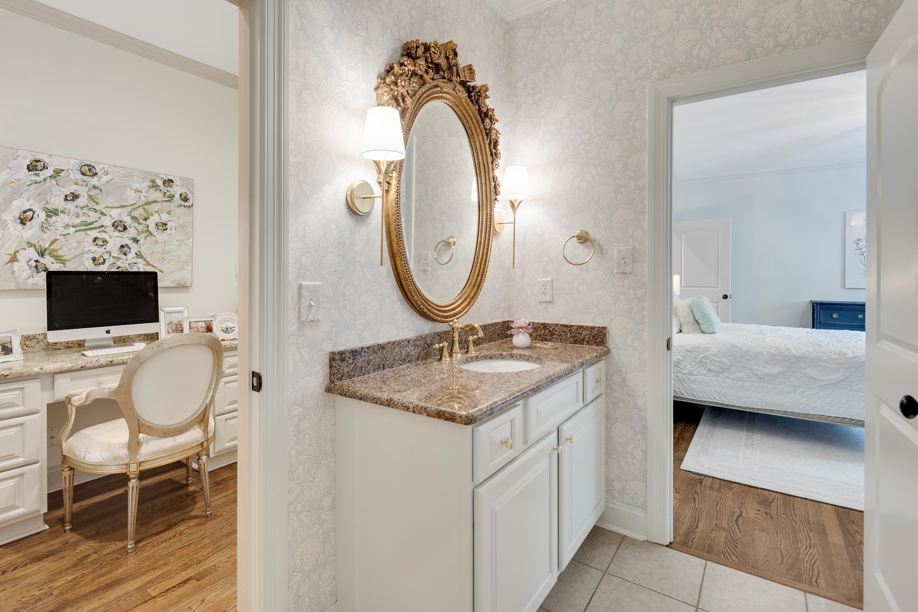 101 North Grove Park Road Memphis, TN 38117 - Photo 22 of 40 Ensuite bathroom with vanity, crown molding, and light wood-style floors