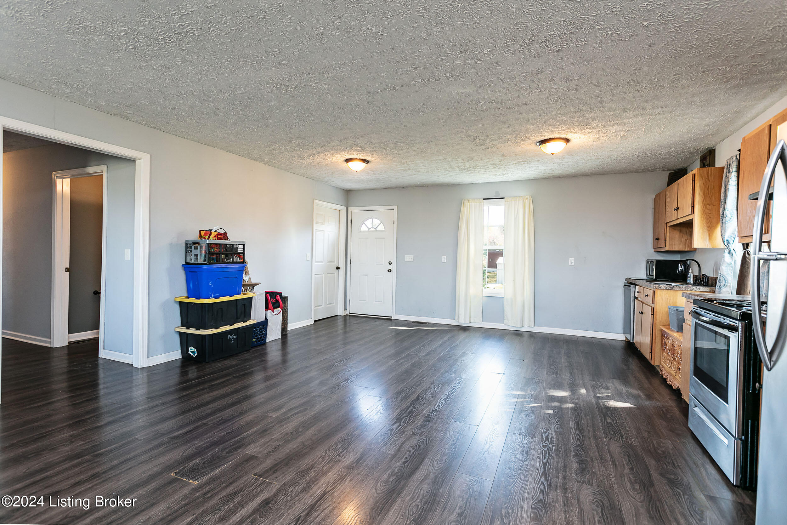 5736 Stovall Road Cave City, KY 42127 - Photo 9 of 24 5736StovallRd-11