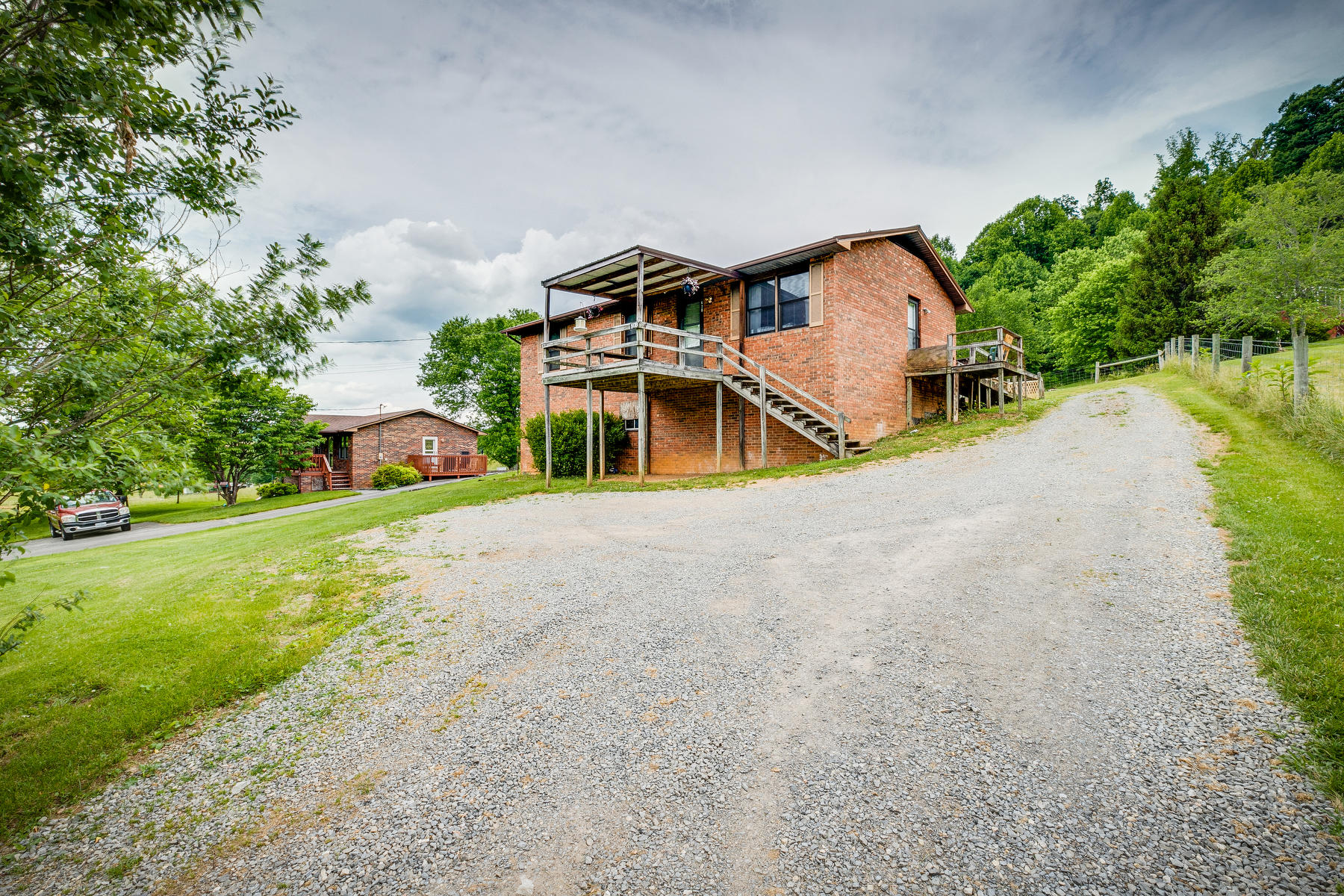 261 Browders Chapel Road Hiltons, VA 24258 - Photo 2 of 31 002