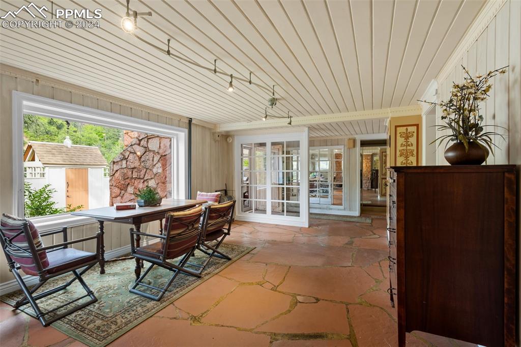 7955 Highway 24 Cascade, CO 80809 - Photo 17 of 44