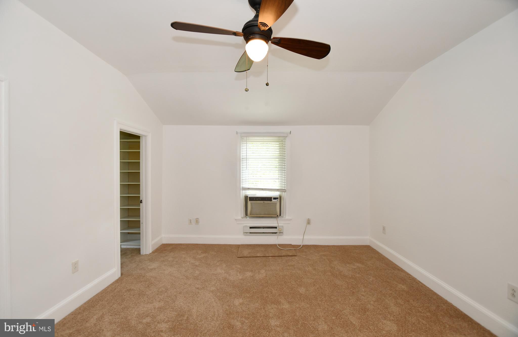 113 Brookhaven Road Wallingford, PA 19086 - Photo 19 of 43 Master bedroom