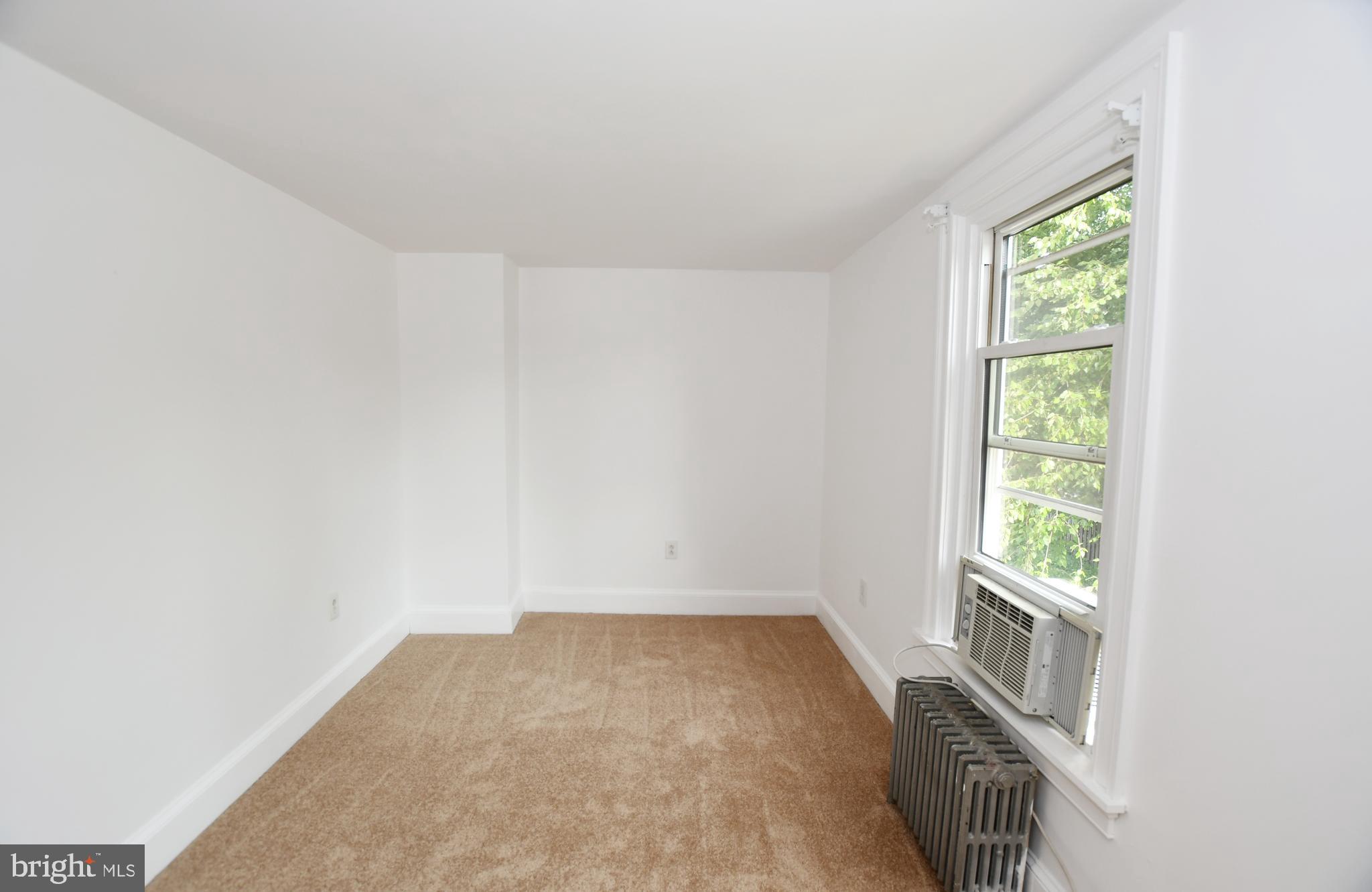 113 Brookhaven Road Wallingford, PA 19086 - Photo 23 of 43 2nd bedroom with new carpet
