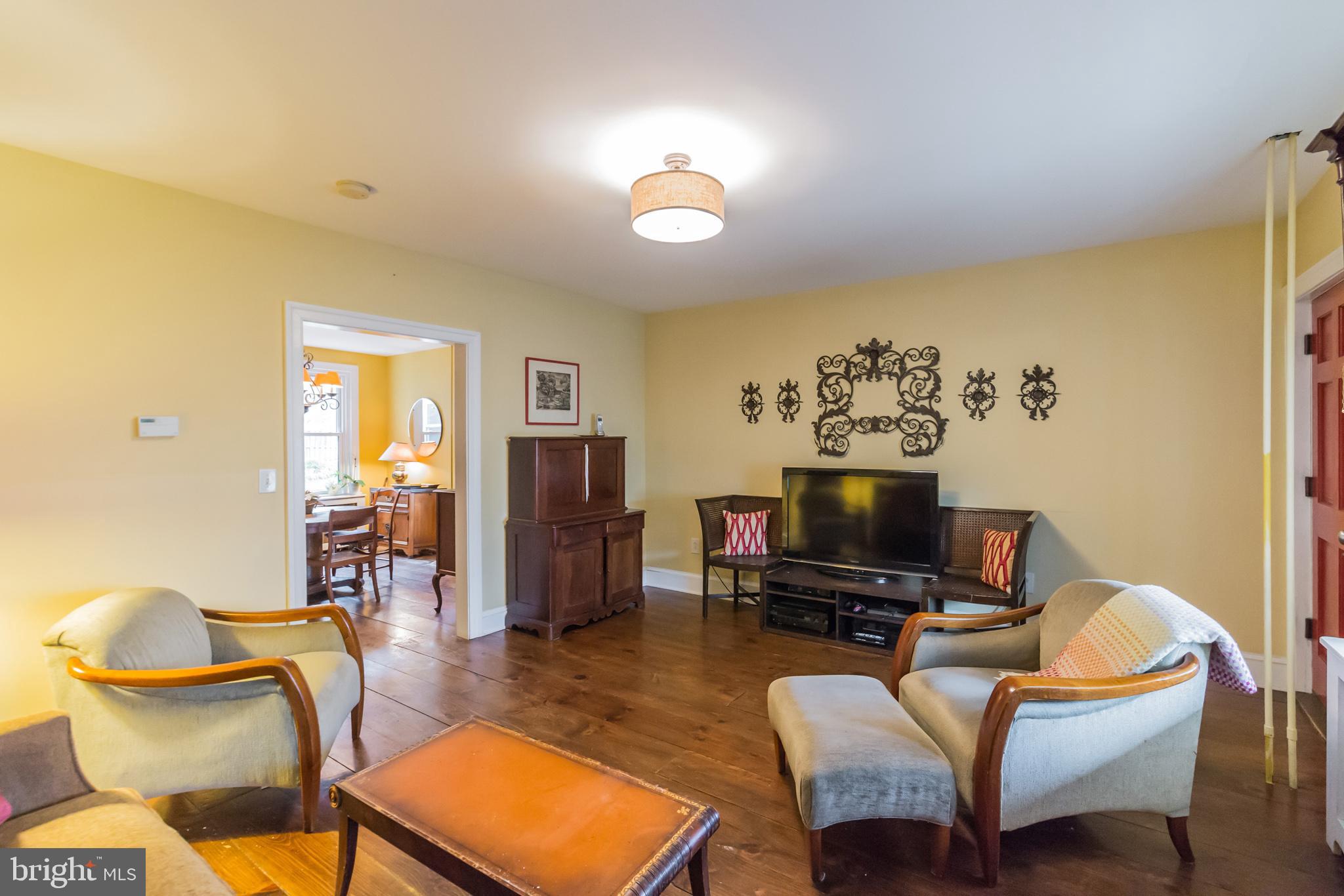 113 Brookhaven Road Wallingford, PA 19086 - Photo 36 of 43 LR when previously furnished