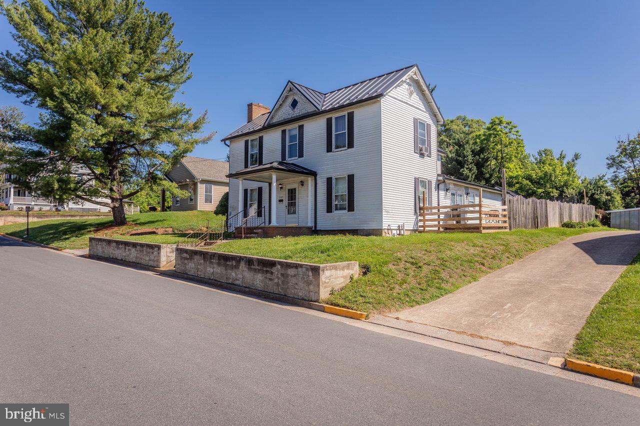 420 West Spring Street Woodstock, VA 22664 - Photo 54 of 67