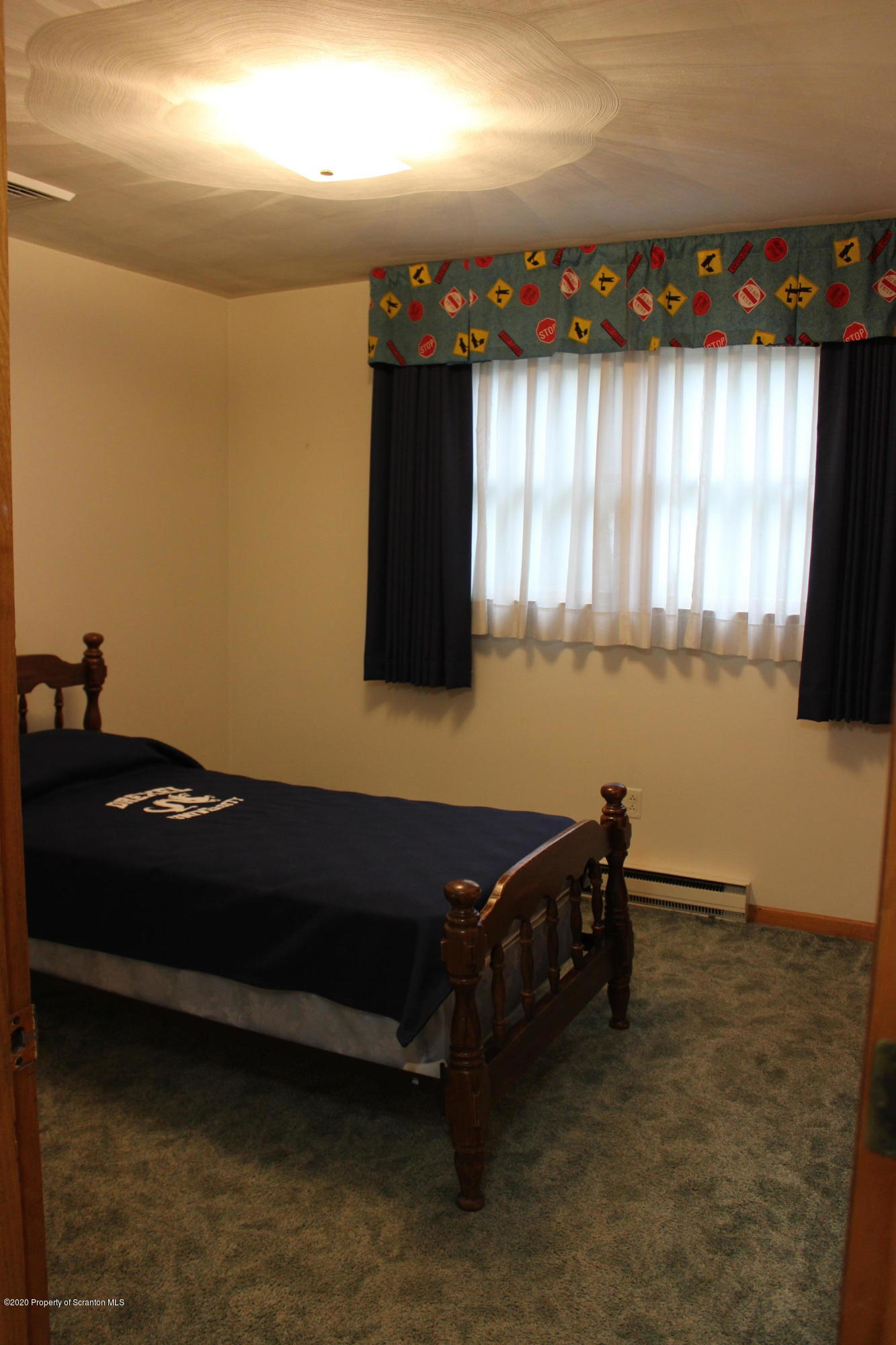 237 Spring Street Moosic, PA 18507 - Photo 17 of 29 Gallery Image 17