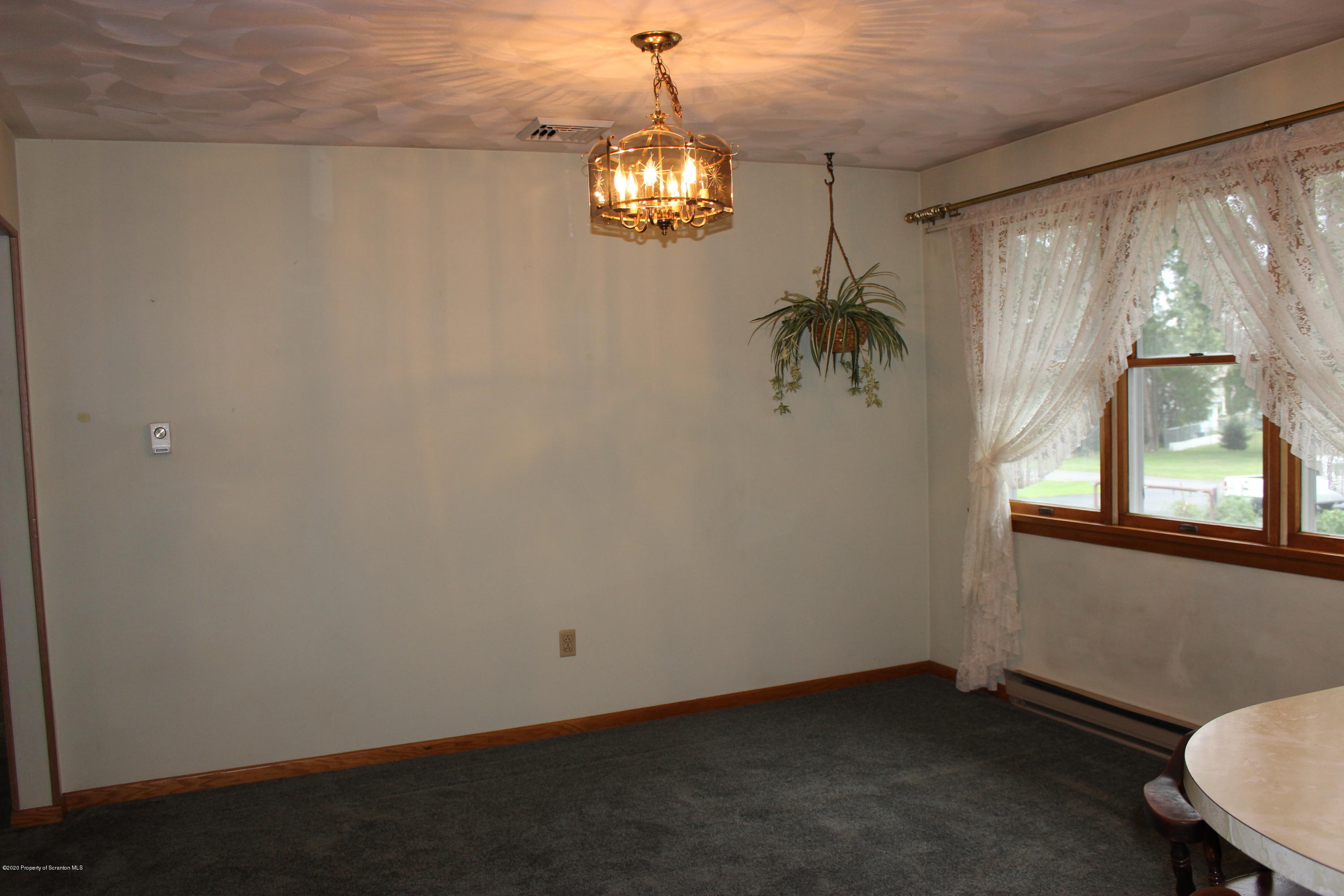 237 Spring Street Moosic, PA 18507 - Photo 10 of 29 Gallery Image 10