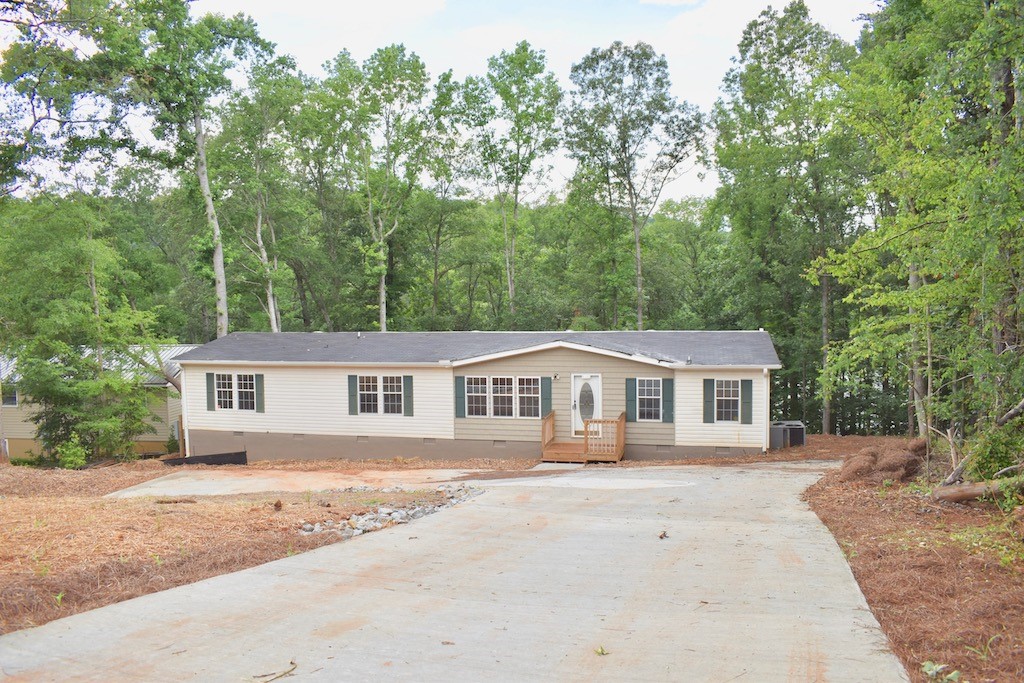 5122 Patterson Road Anderson, SC 29625 - Photo 1 of 9 Gallery Image 1