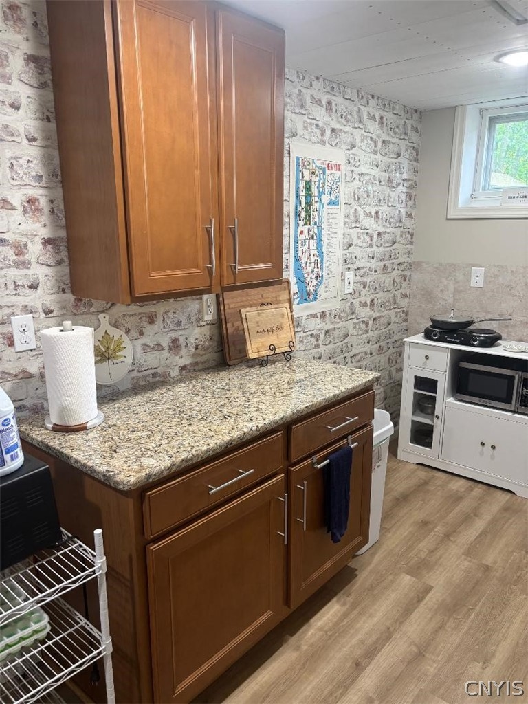 2886 West Lake Road Skaneateles, NY 13152 - Photo 19 of 28 As a convenience for visitors, there is a well-app