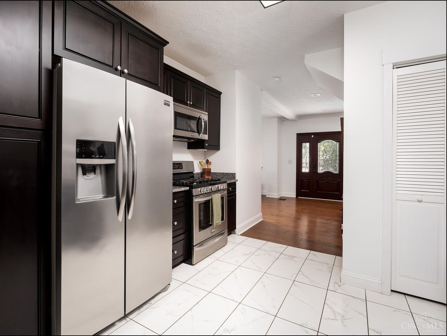 6734 Roe Street Cincinnati, OH 45227 - Photo 16 of 32 Gallery Image 16