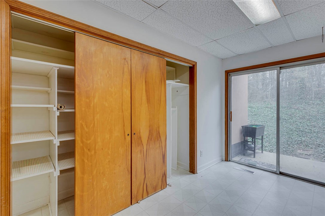 200 Valley View Drive Clemson, SC 29631 - Photo 12 of 31 Functional room features built-in storage and access to the outdoors.