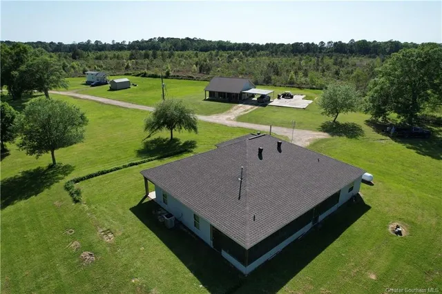 $475,000 | 606 Broadwing Ranch Road, Elton, LA 70532