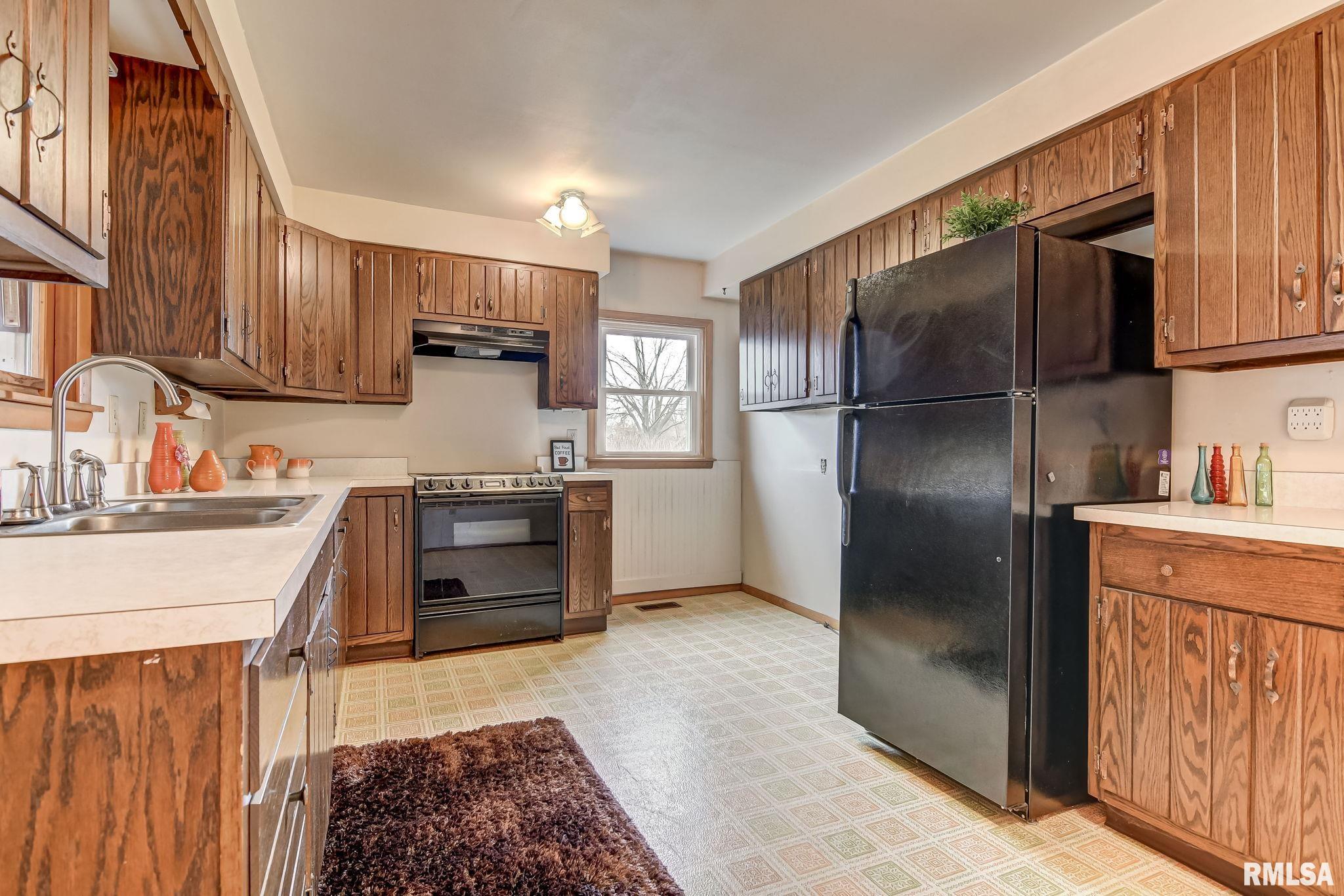 503 South Main Street Athens, IL 62613 - Photo 10 of 27 Gallery Image 10