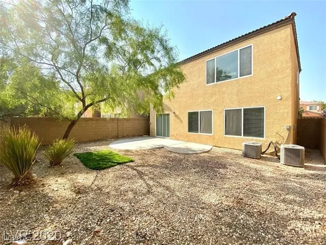 $1,975 | 8869 Skyline Peak Court, Las Vegas, NV 89148