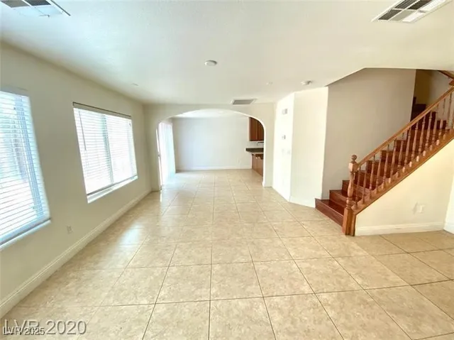 $1,975 | 8869 Skyline Peak Court, Las Vegas, NV 89148