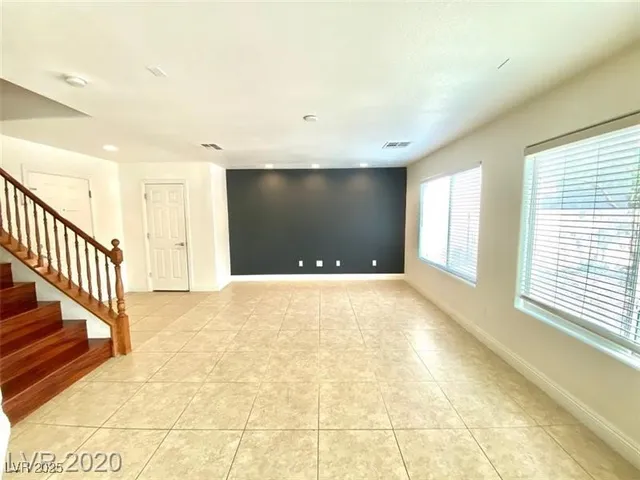 $1,975 | 8869 Skyline Peak Court, Las Vegas, NV 89148