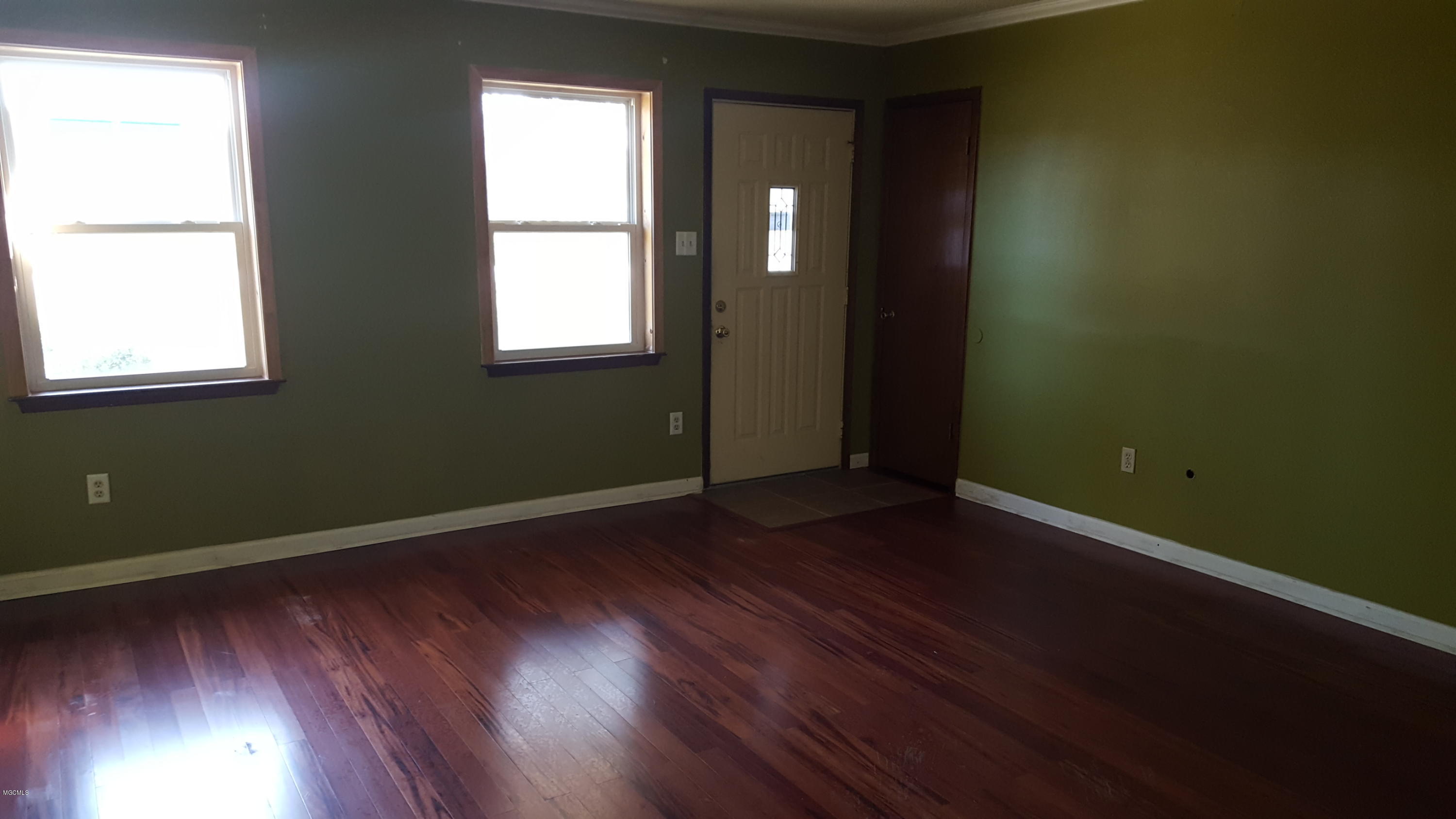16260 Lily Orchard Road Moss Point, MS 39562 - Photo 5 of 15 20170318_102420