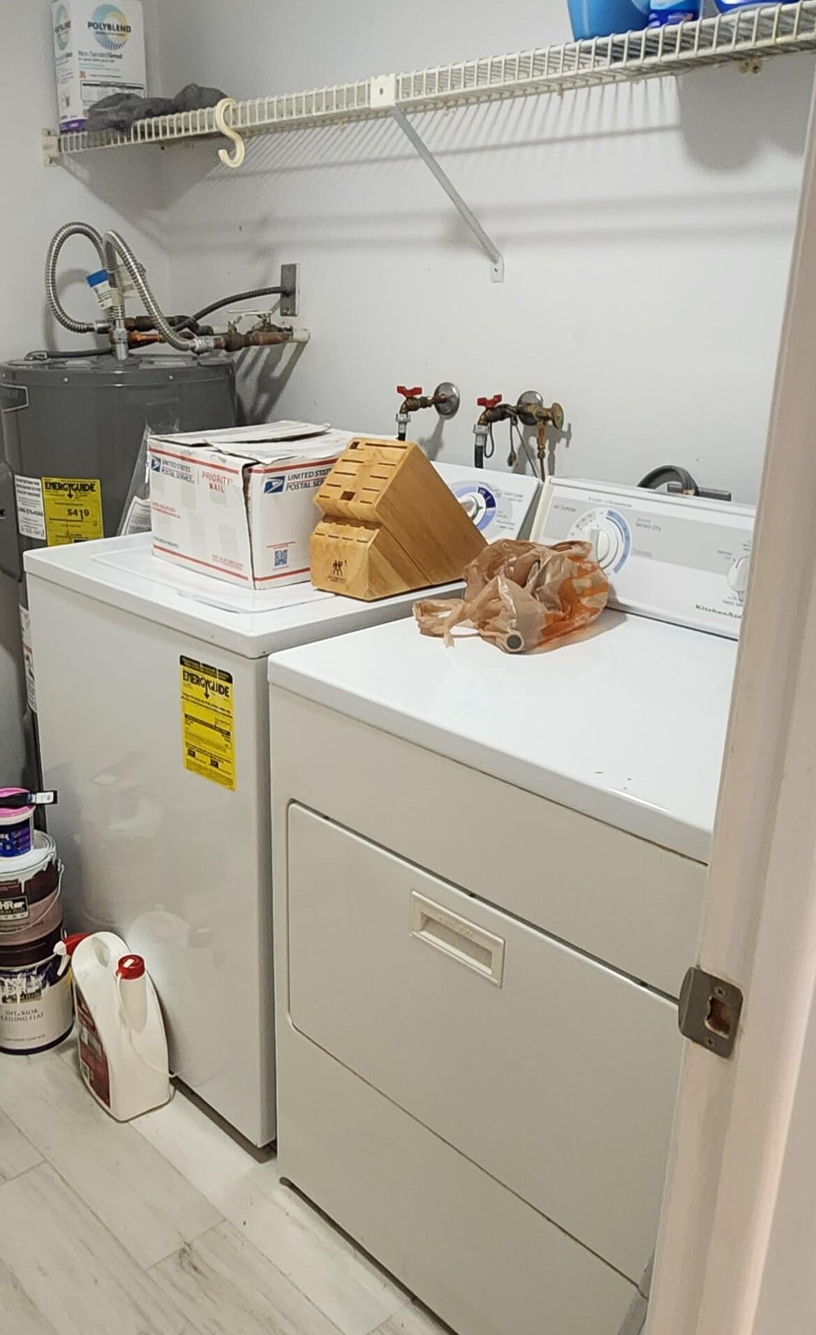 955 Dotterel Road, Unit 2408 Delray Beach, FL 33444 - Photo 9 of 25 laundry room