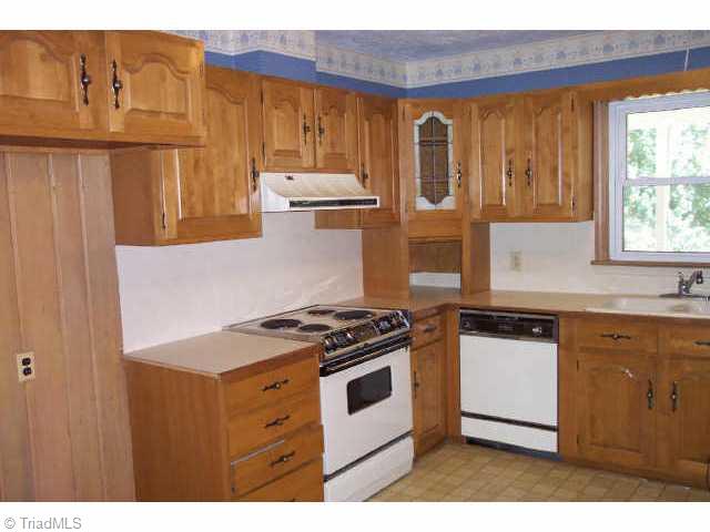 423 Shoals Road Pinnacle, NC 27043 - Photo 5 of 9 Other. Kitchen
