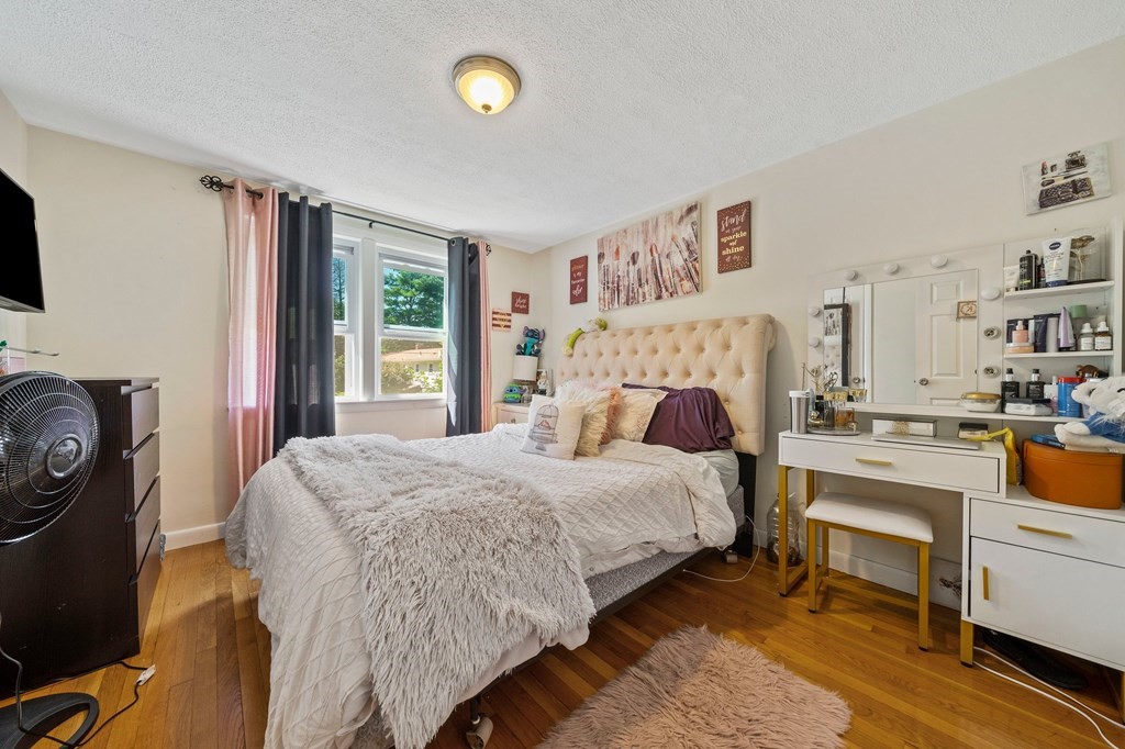 52 Bartlett Road Randolph, MA 02368 - Photo 11 of 20 Gallery Image 11