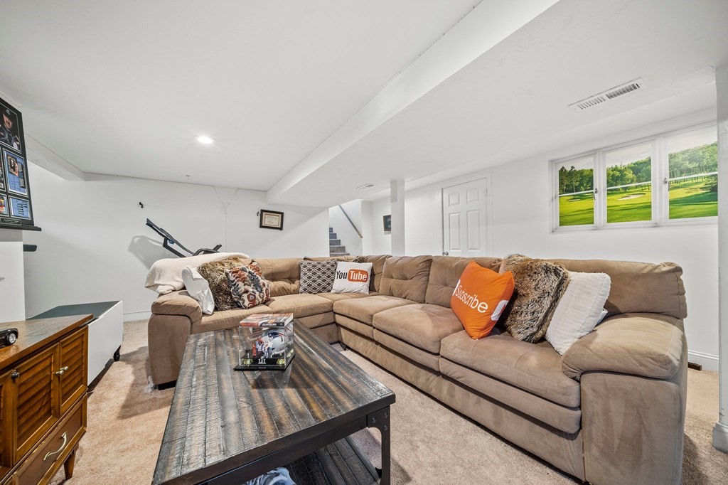 52 Bartlett Road Randolph, MA 02368 - Photo 15 of 20 Gallery Image 15