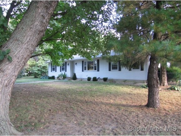 3090 Vigal Road Springfield, IL 62712 - Photo 2 of 16