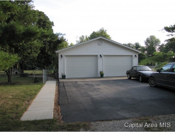 3090 Vigal Road Springfield, IL 62712 - Photo 9 of 16