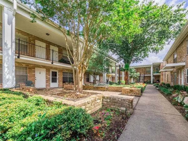 $1,050 | 3535 East NASA Parkway, Unit 86, Seabrook, TX 77586