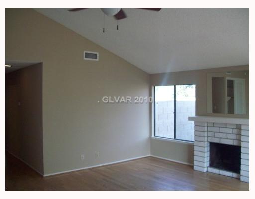 4715 Summerhill Road Las Vegas, NV 89121 - Photo 2 of 6 Living Room.
