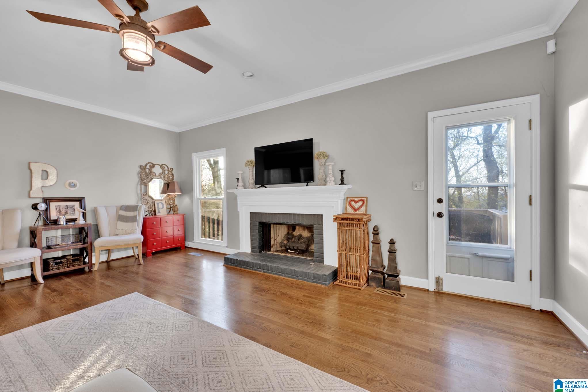 1038 Crest Road Leeds, AL 35094 - Photo 12 of 69