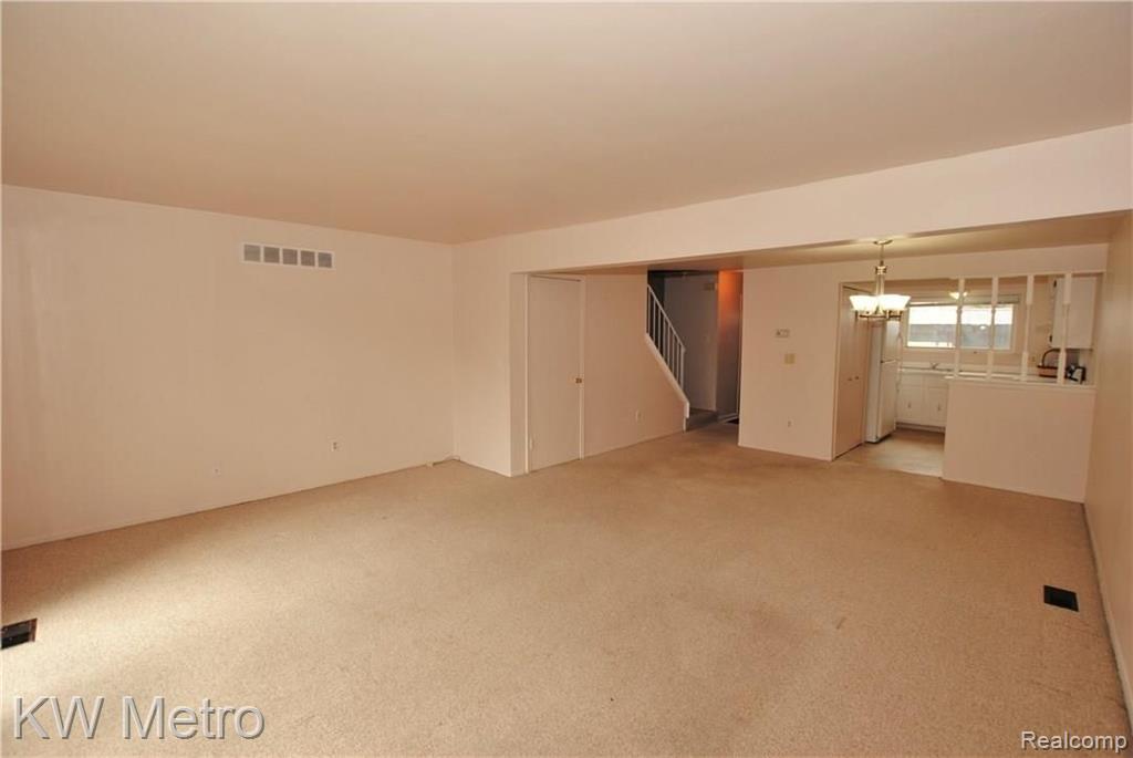 15948 West Eleven Mile Road Southfield, MI 48076 - Photo 3 of 21