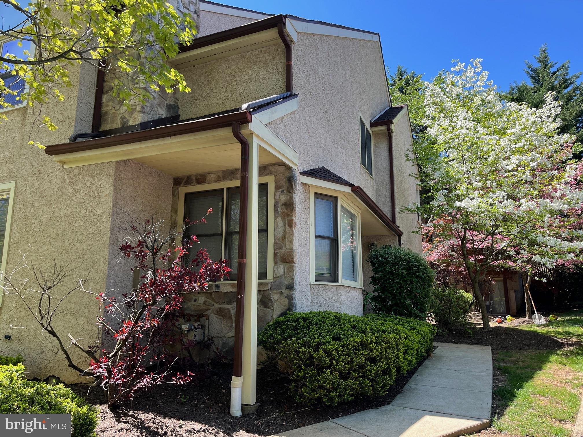 93 Beacon Square Chesterbrook, PA 19087 - Photo 1 of 17 Front view