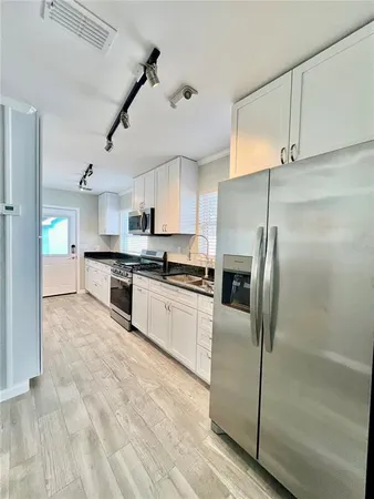 $1,700 | 107 West Minnehaha Street, Tampa, FL 33604