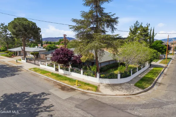 $499,900 | 37945 26th Street East, Palmdale, CA 93550